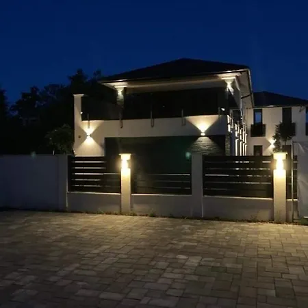 Pipacs 17 By Hellobalatonlelle Apartmán